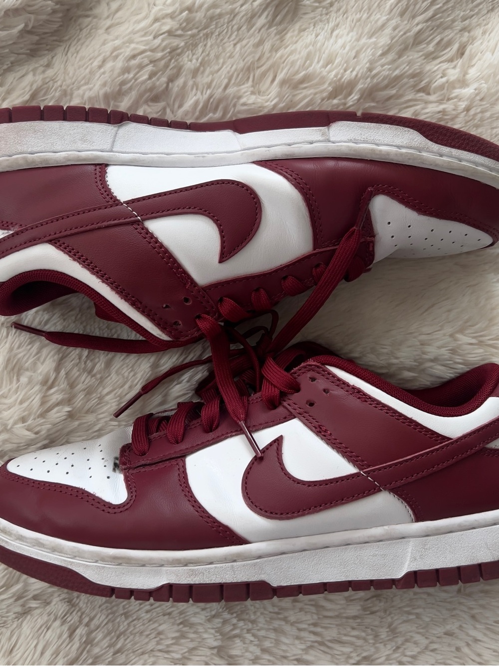 Nike Men's Low-Top Sneakers in Maroon & White